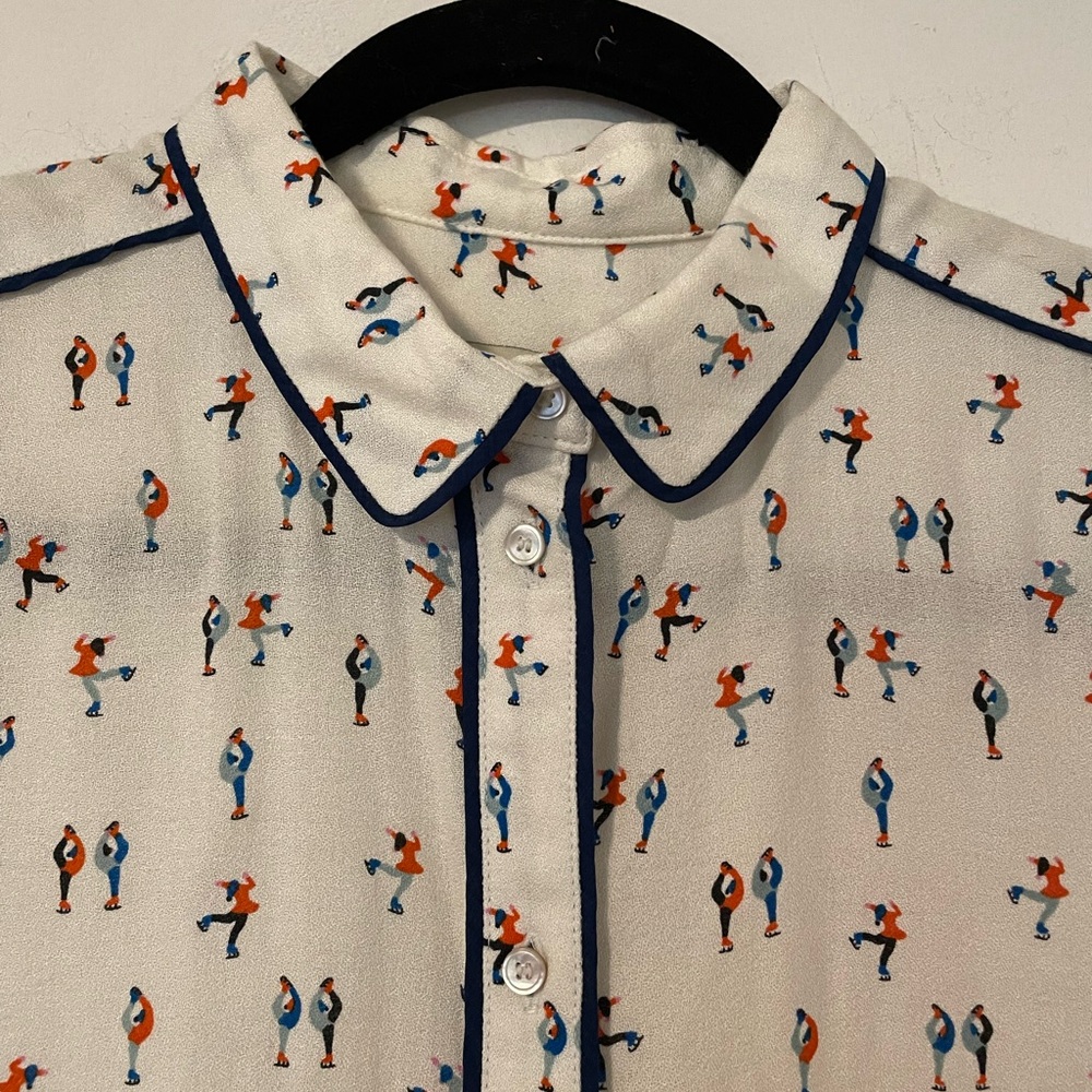 French Button Up Blouse with Figure Stakers Brand Acoté